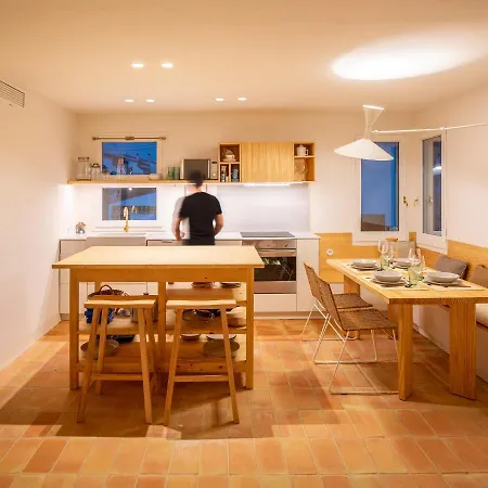 Jove Apartment *
